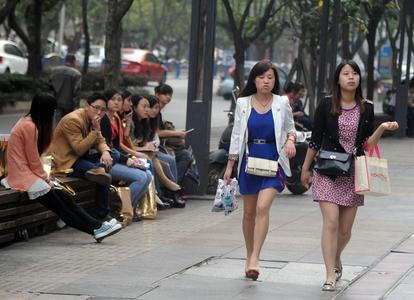 女子为躲债半价转让房产遭起诉